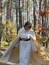 Wedding hooded cape with white fur