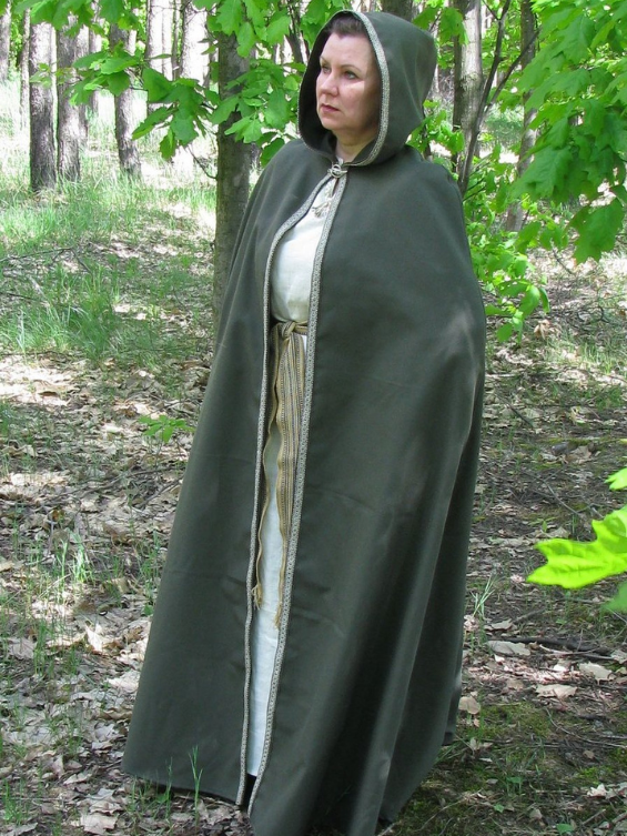 Blue Medieval hooded cape with green trim – EthnicGiftsByInna