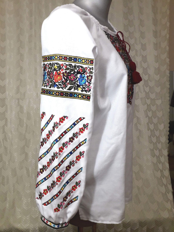 Romanian embroidered blouse