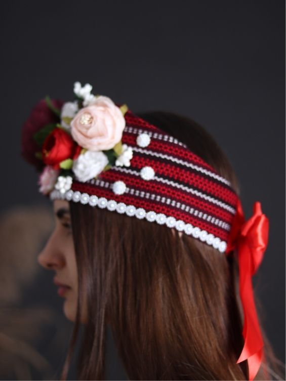 Ukrainian floral crown