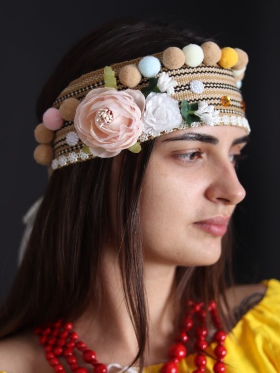 Beige Ukrainian headband