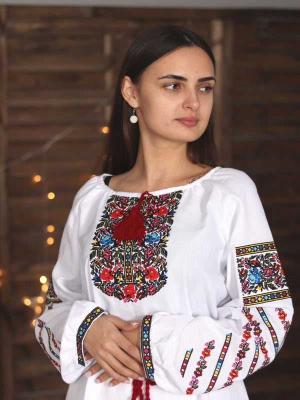 Linen blouse with applique Zagadka Black buy in Kyiv, price — Etnodim