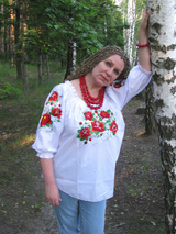 Embroidered blouse with puff sleeves