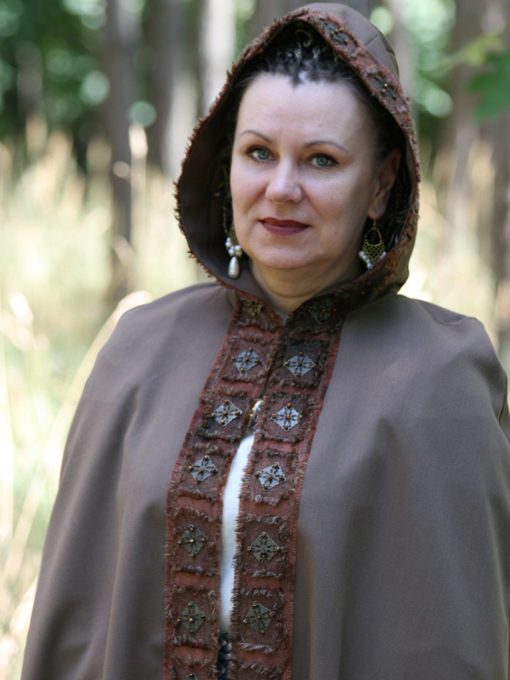 Brown hooded cloak with braid