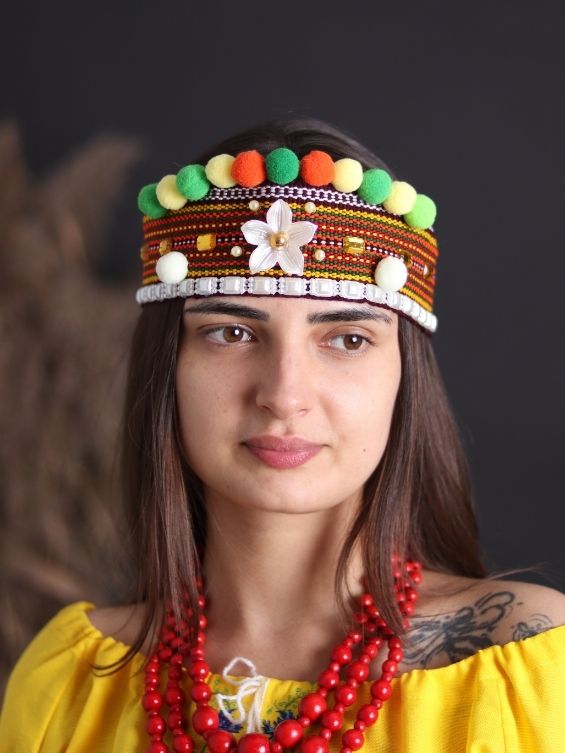 Ukrainian head crown